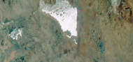 Lake Mackay in the Dry